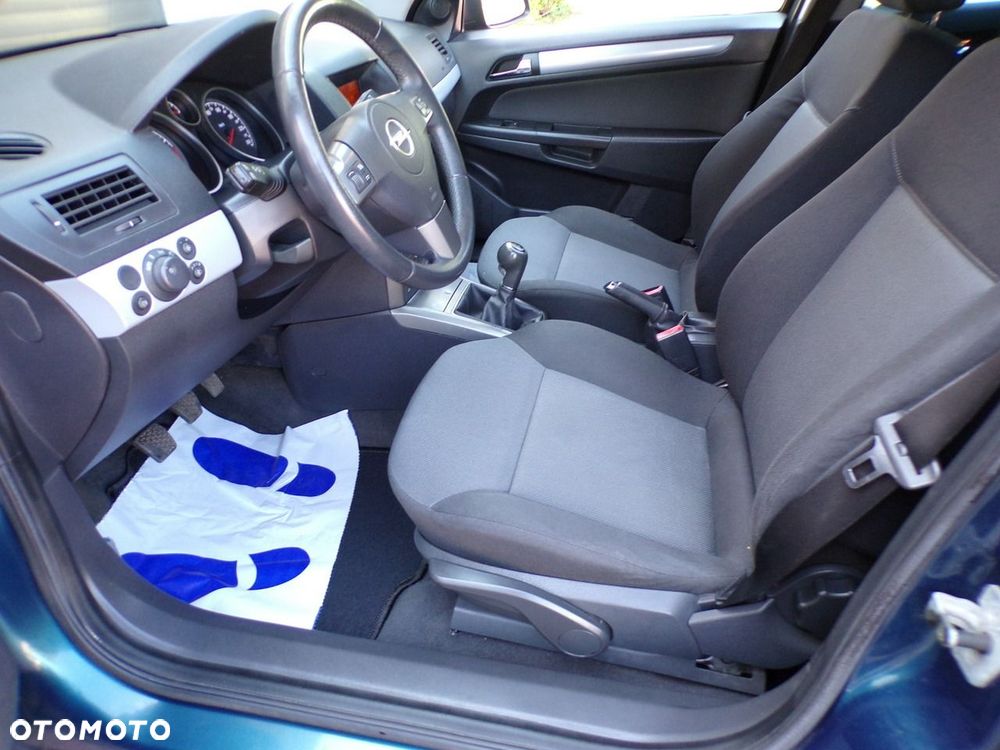 Opel Astra - 18