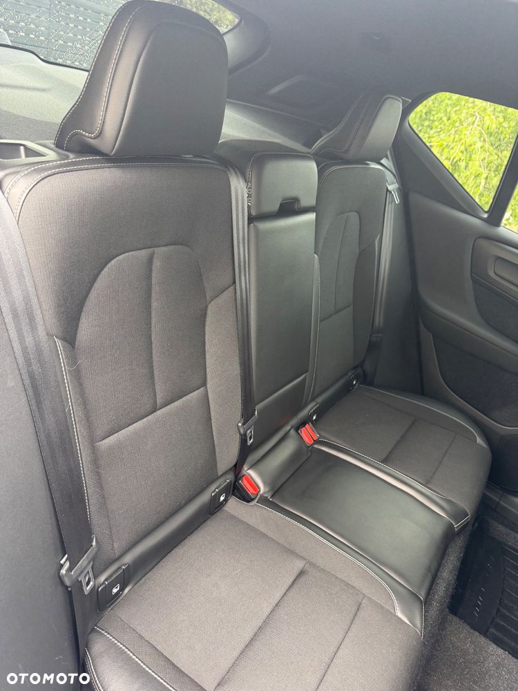 Volvo XC 40 T3 Momentum Pro - 13