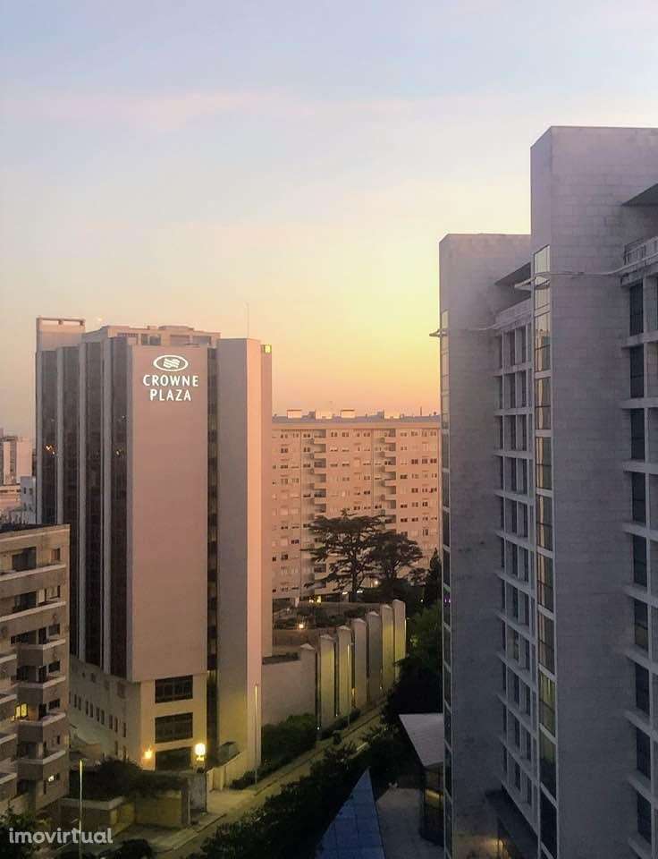 T3 Duplex com 60 m² de Sala | Varandas | Boavista | Porto - Grande imagem: 3/26