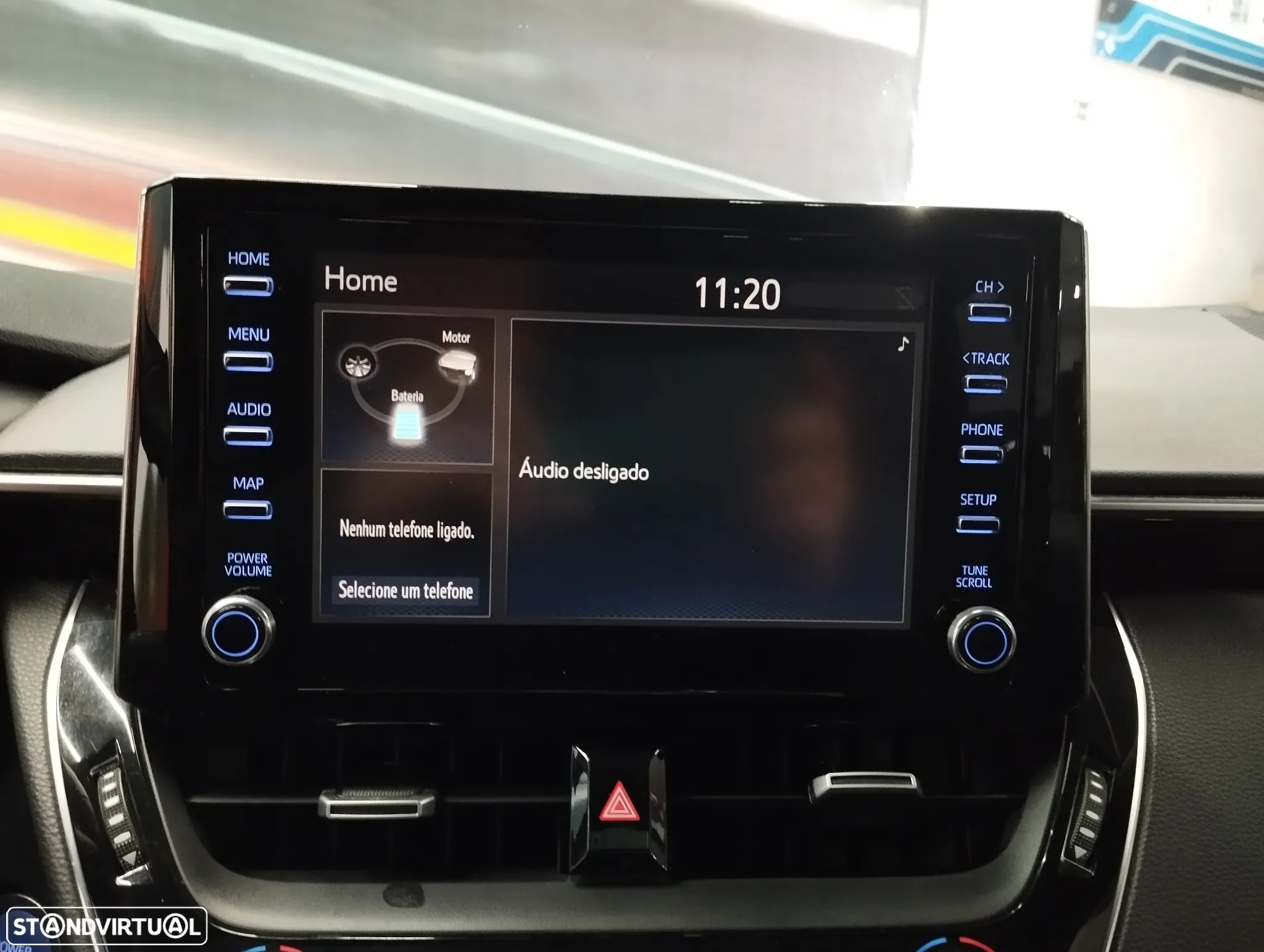 Toyota Corolla 1.8 Hybrid Comfort - 22