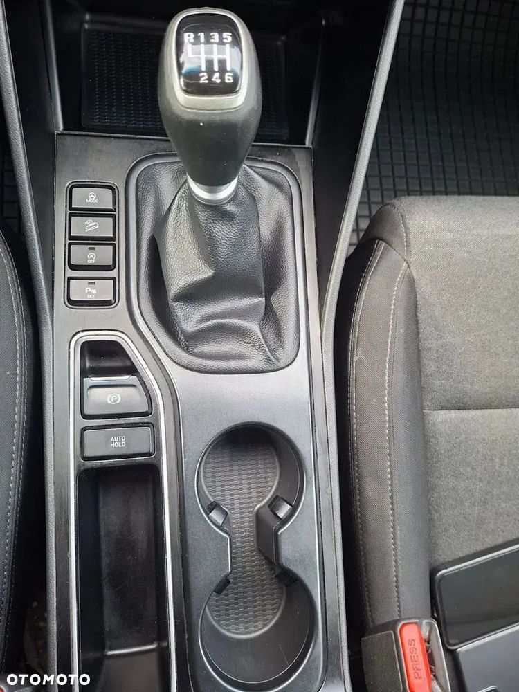 Hyundai Tucson 1.6 GDi Comfort 2WD - 23