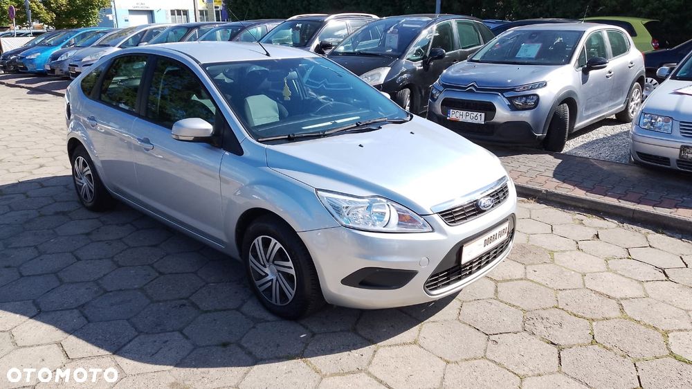 Ford Focus 1.6 Ambiente - 1