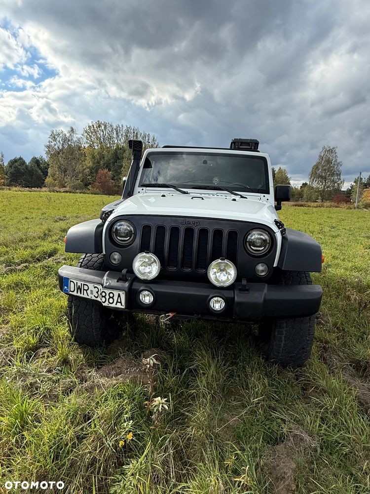 Jeep Wrangler 2014 photo 2