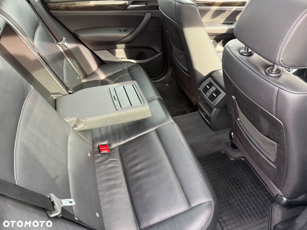 BMW X3 xDrive28i Sport-Aut Advantage - 12