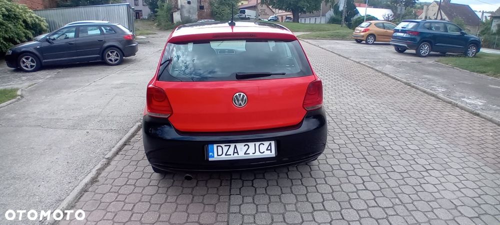 Volkswagen Polo - 2