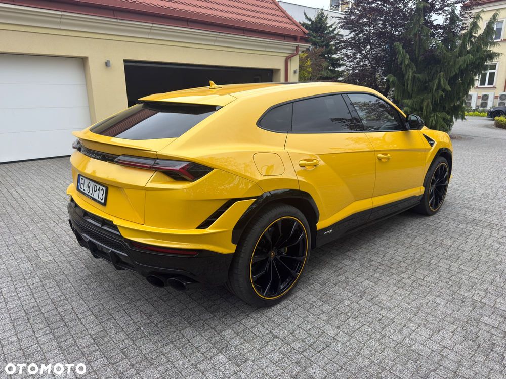 Lamborghini Urus - 5