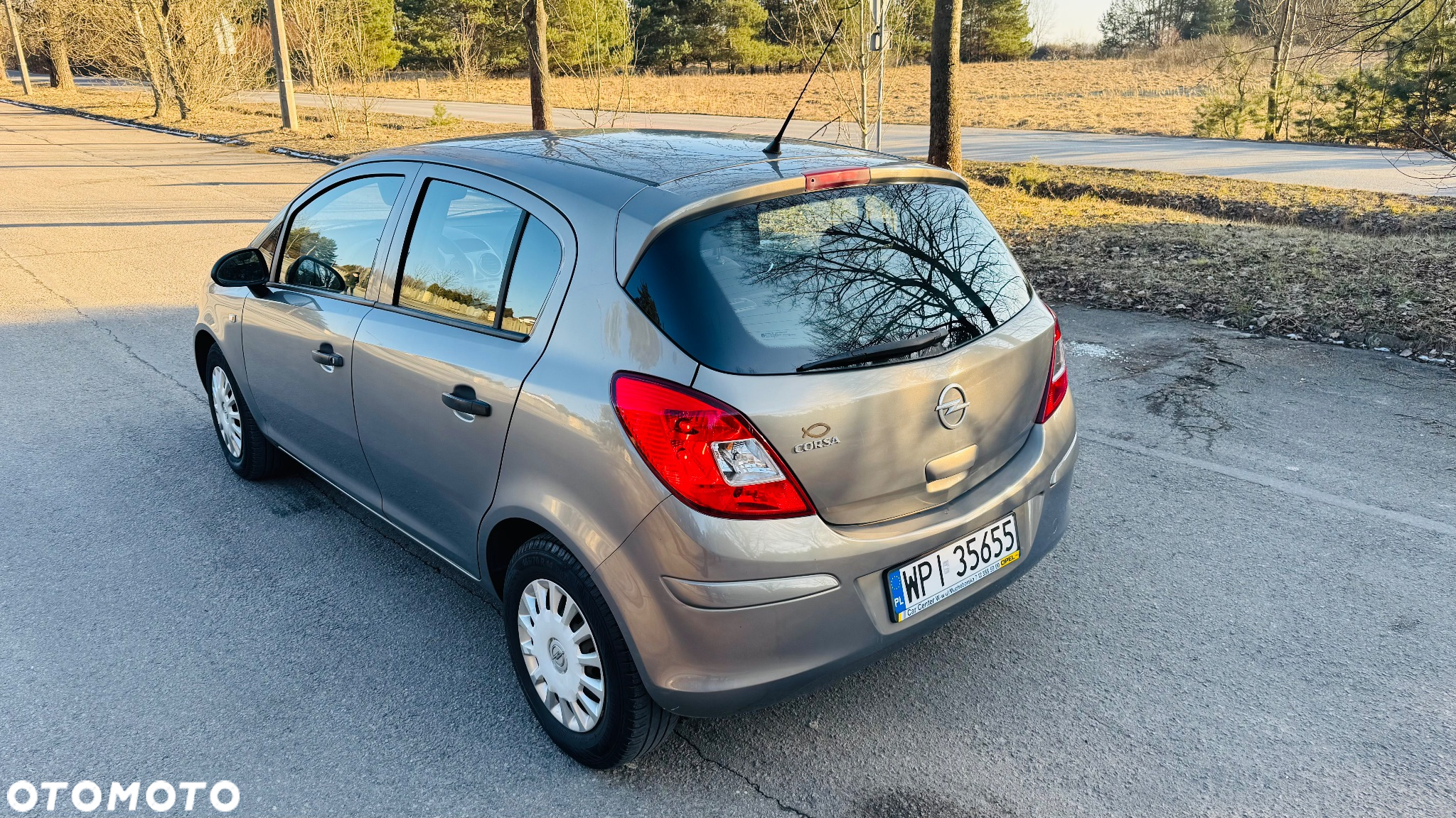 Opel Corsa 1.2 16V Edition / Active - 8