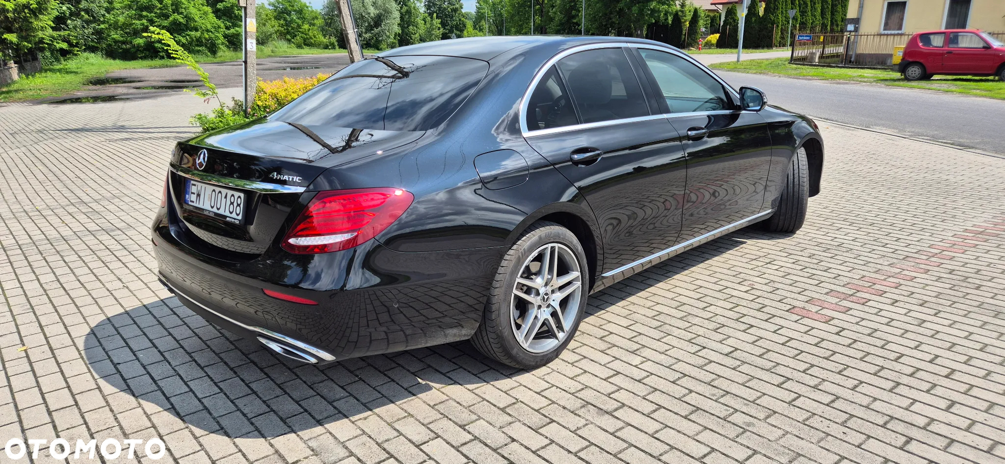 Mercedes-Benz Klasa E 220 d 4-Matic 9G-TRONIC - 9