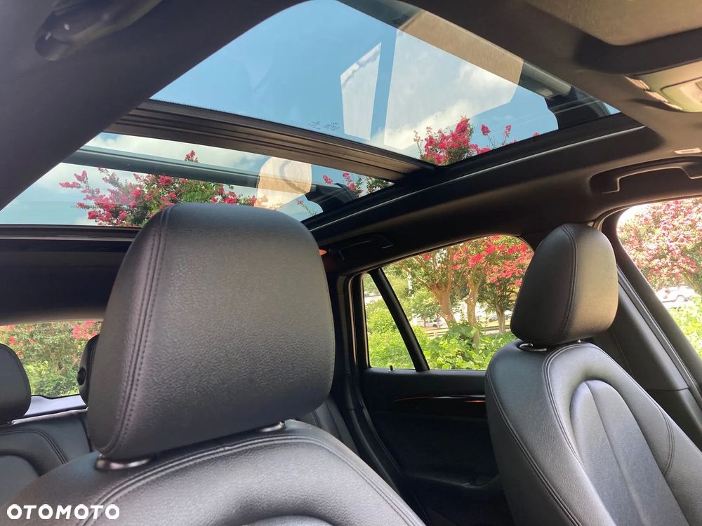 BMW X1 xDrive25i Sport Line - 13