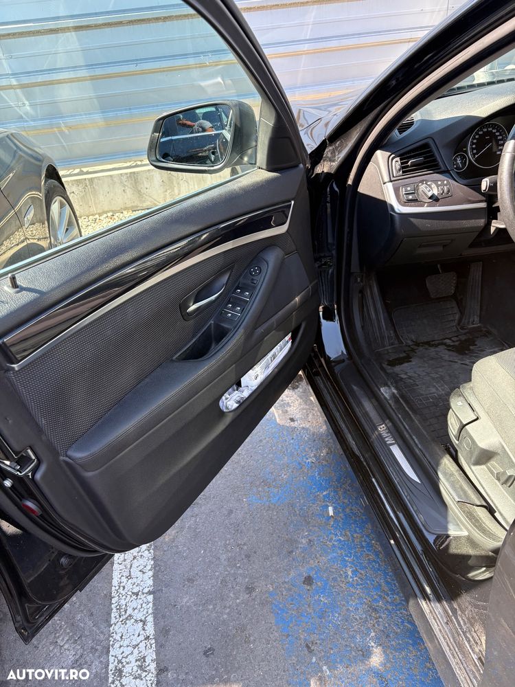 BMW Seria 5 520d Aut. - 12