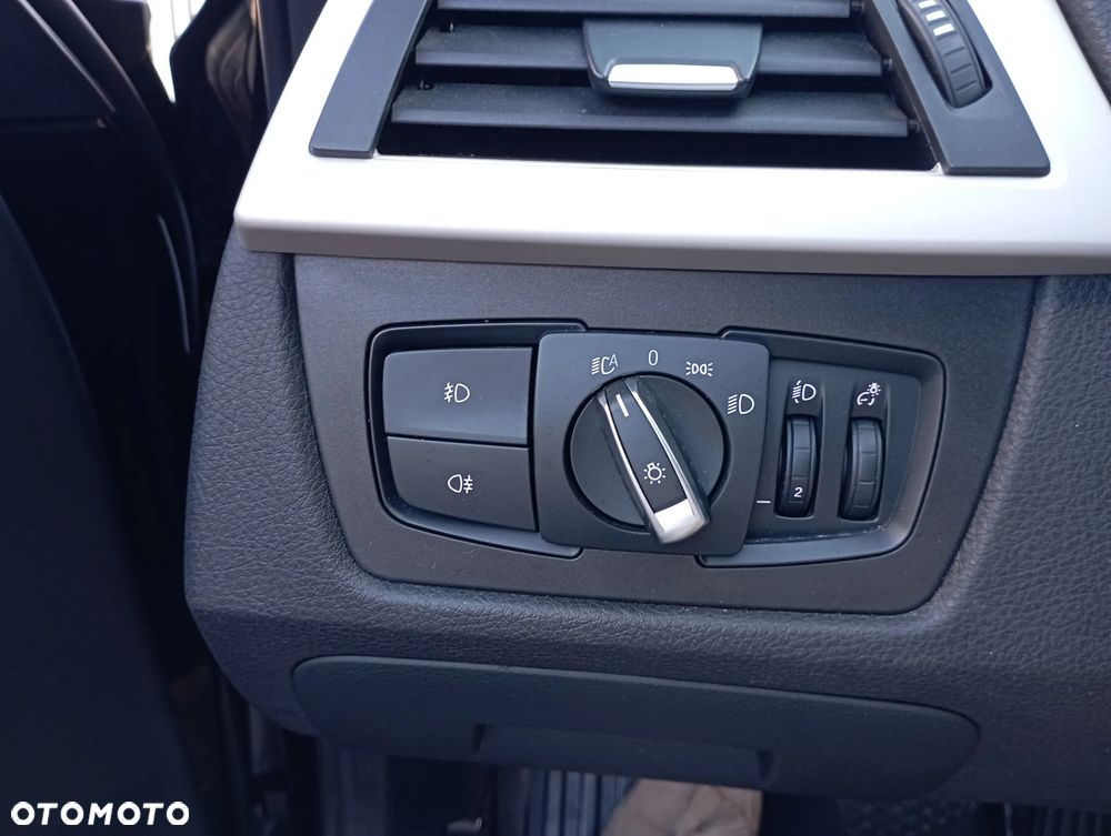 BMW Seria 3 318i - 20