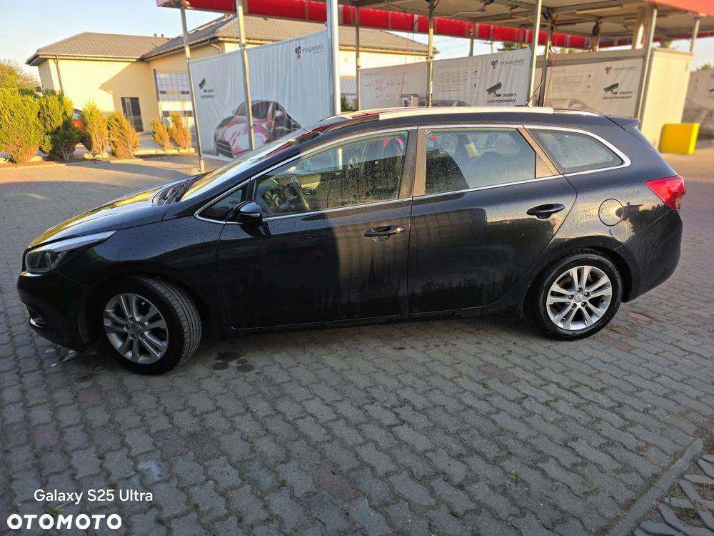 Kia Ceed - 4