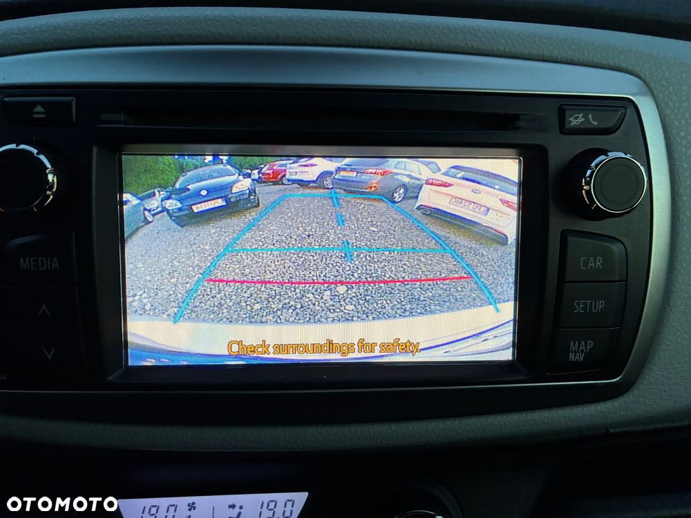 Toyota Yaris 1.5 VVT-i - 16