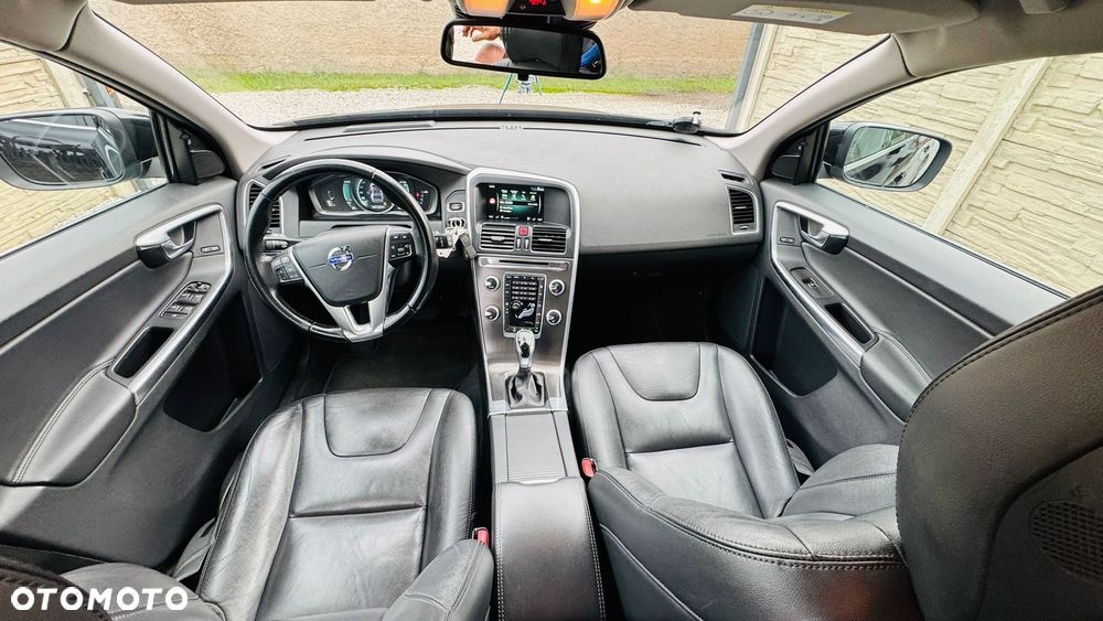Volvo XC 60 - 25