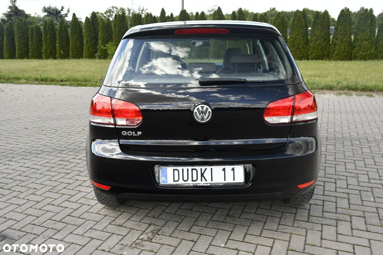 Volkswagen Golf - 10