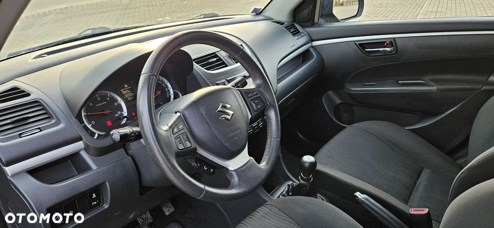 Suzuki Swift 1.3 DDiS Club - 11
