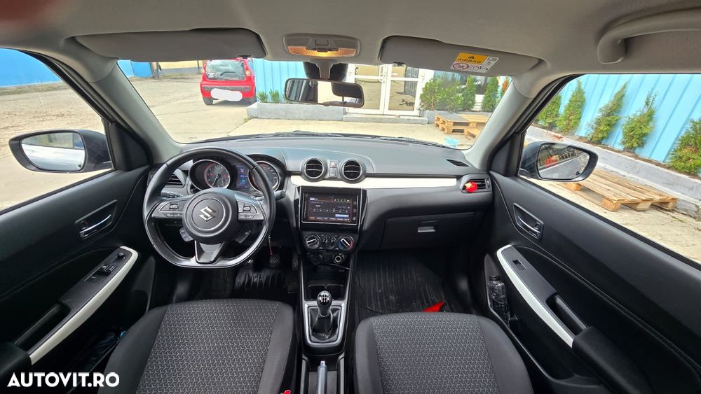 Suzuki Swift M-Hybrid 1.2 Passion - 4