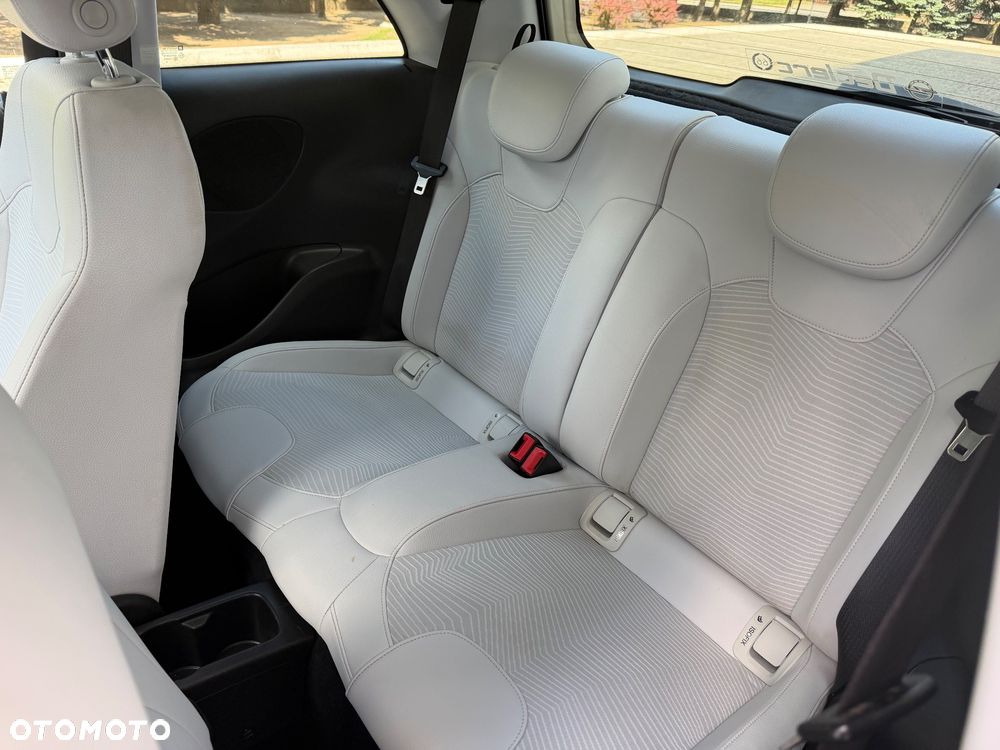 Opel Adam 1.2 Rocks - 24