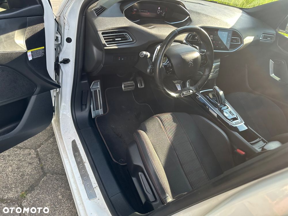 Peugeot 308 1.5 BlueHDi Active Pack S&S EAT8 - 5