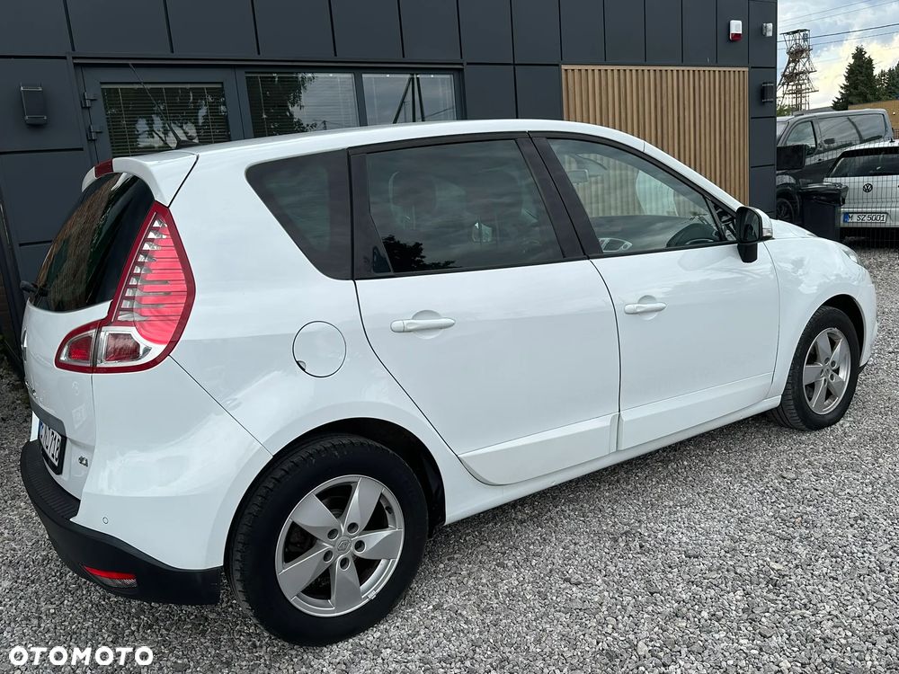 Renault Scenic 1.5 dCi Emotion - 29