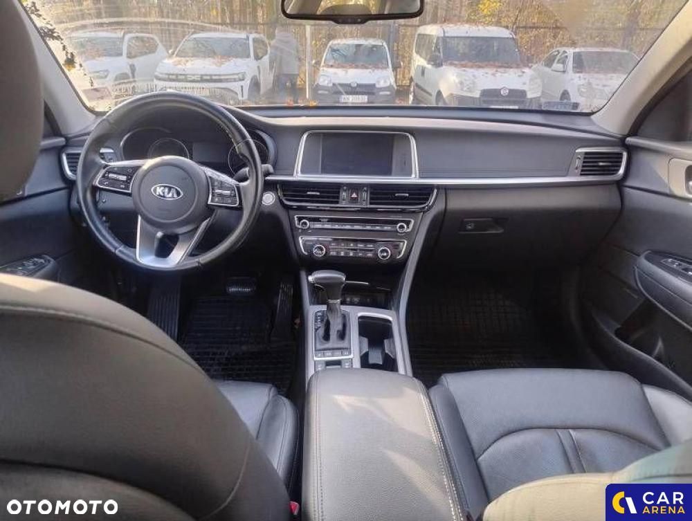Kia Optima - 23