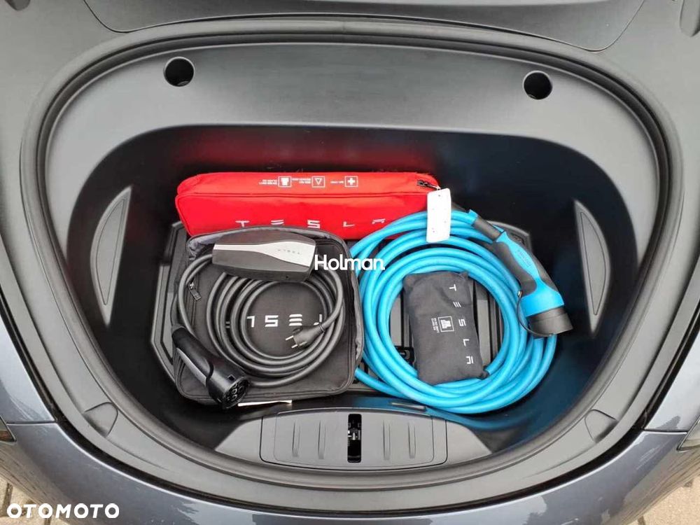 Tesla Model 3 Langstreckenbatterie Allradantrieb Dual Motor - 10