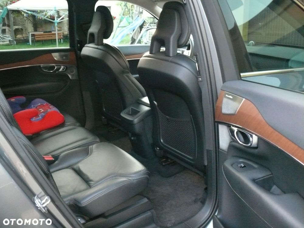 Volvo XC 90 - 5