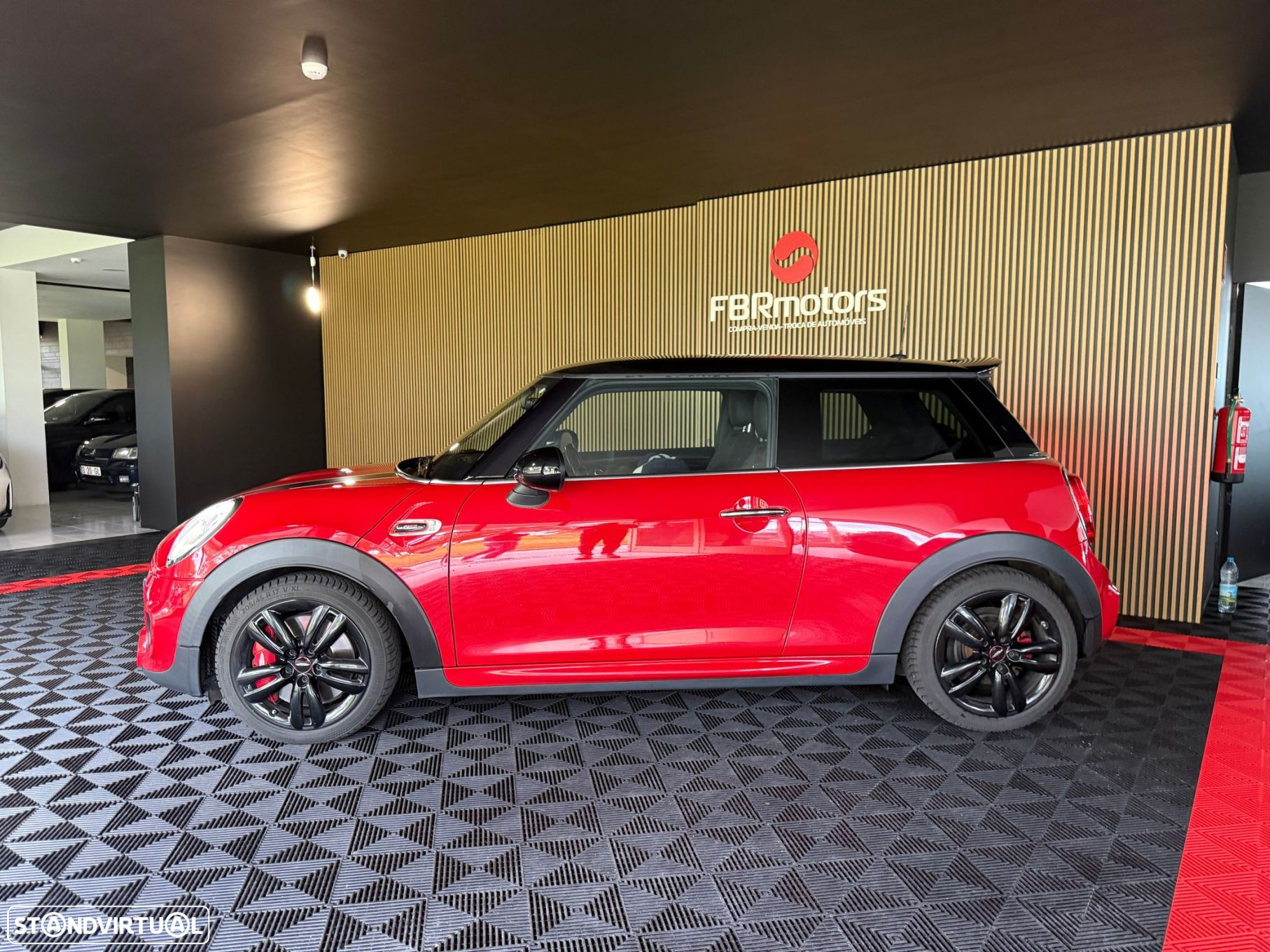 MINI 3 Portas John Cooper Works Auto Desportiva - 4
