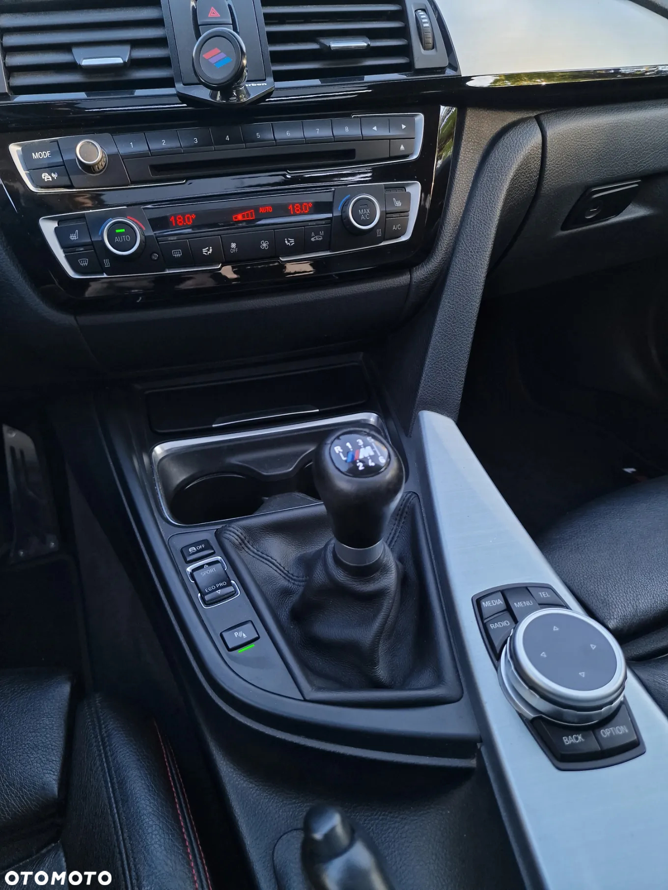 BMW Seria 3 320d Sport Line - 29
