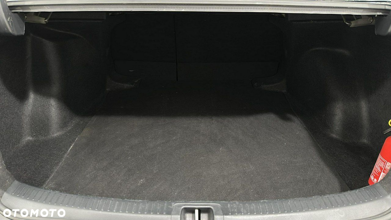 Toyota Corolla 1.8 Hybrid Active - 12