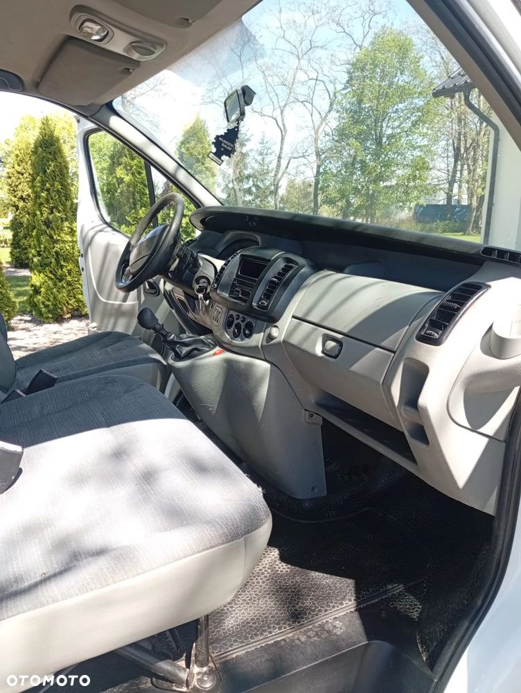 Renault Trafic - 2