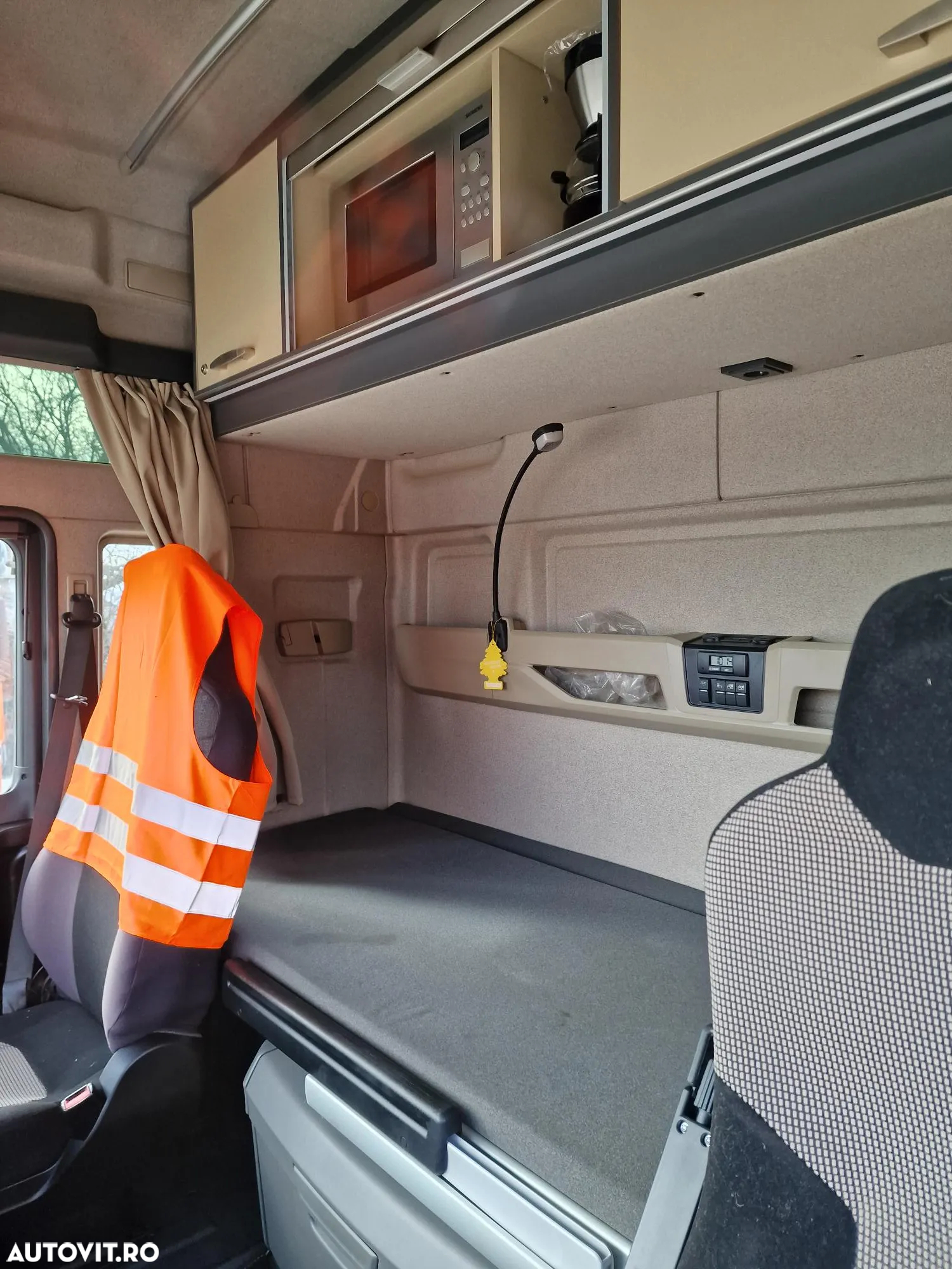 MAN TGX 33.640 6x4, 2019, 353.513km, 650CP euro 6, XXL, cutie automata+INTARDER 6 trepte, 2 paturi, goarne, parasolar, girofar, Anv balon punte fata NOI, posibilitate leasing PROMOTIE 50.900 EUR+Tva - 8
