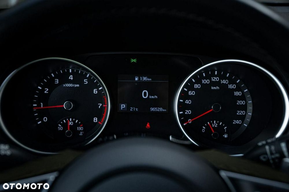 Kia XCeed - 32