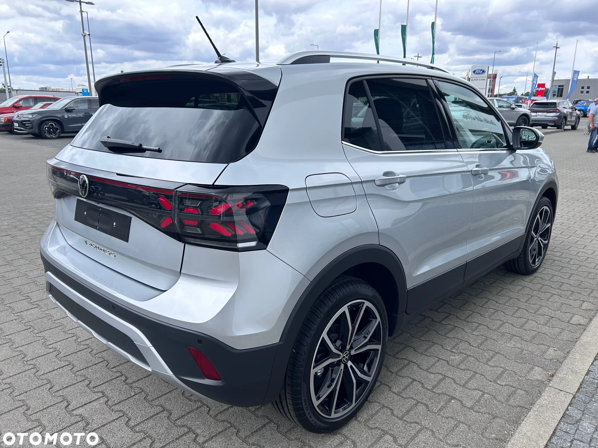 Volkswagen T-Cross - 4