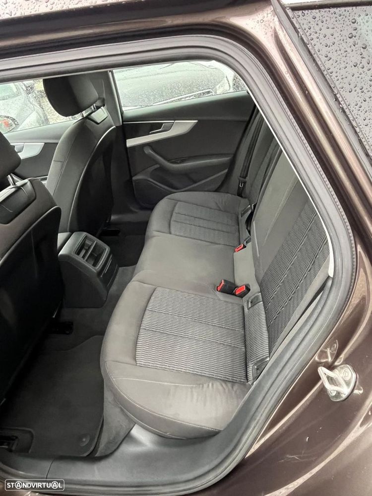 Audi A4 Avant 2.0 TDI Advance S tronic - 15