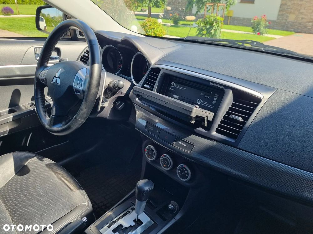 Mitsubishi Lancer - 21