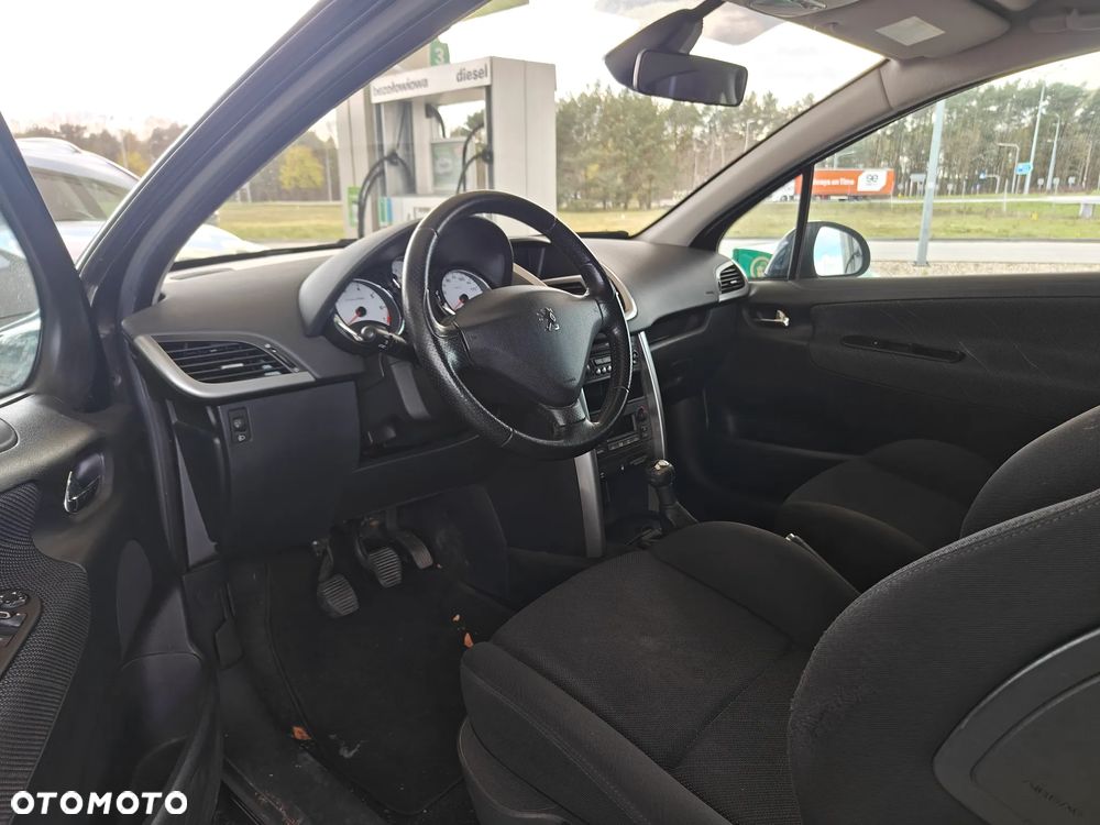 Peugeot 207 95 VTi Tendance - 4