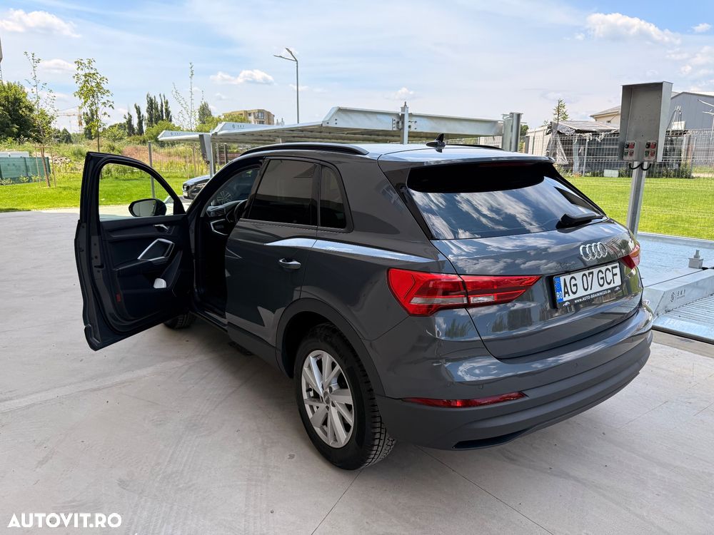 Audi Q3 2.0 TDI S tronic design - 7