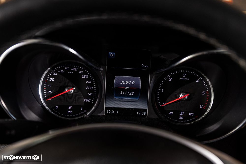 Mercedes-Benz C 220 d - 12