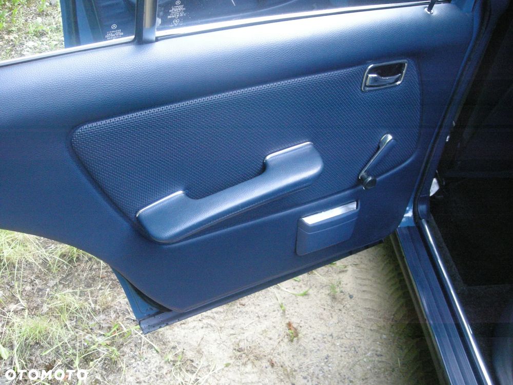 Mercedes-Benz W123 - 11