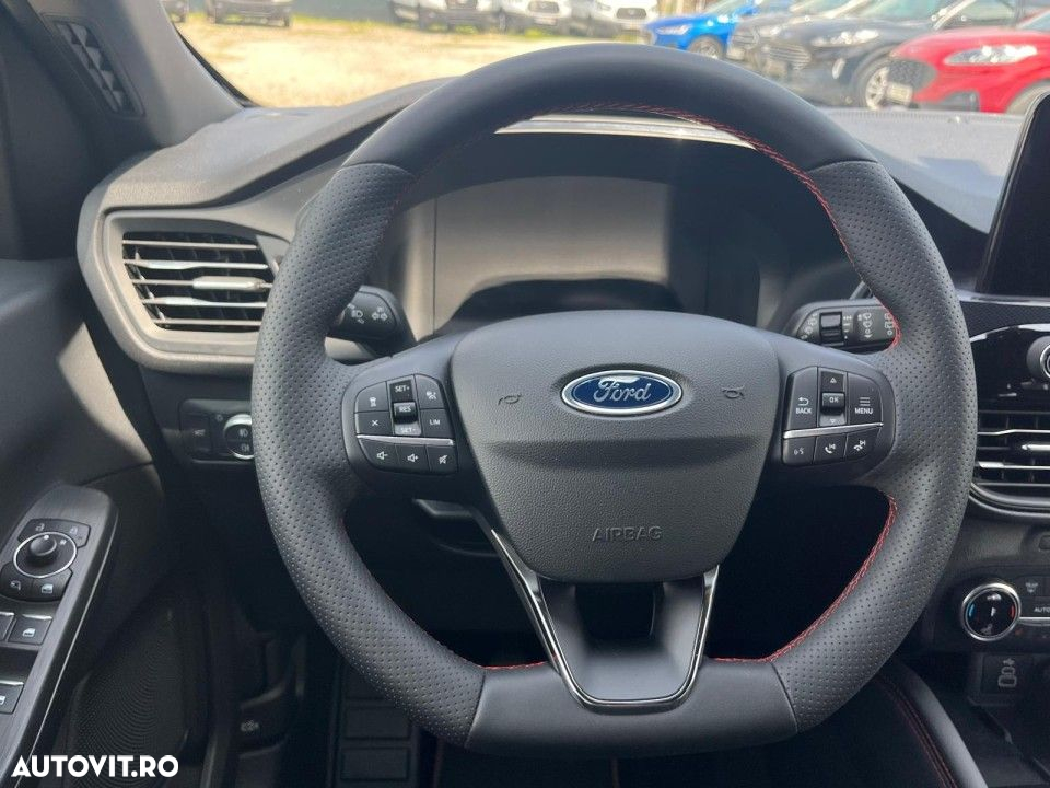 Ford Kuga - 17