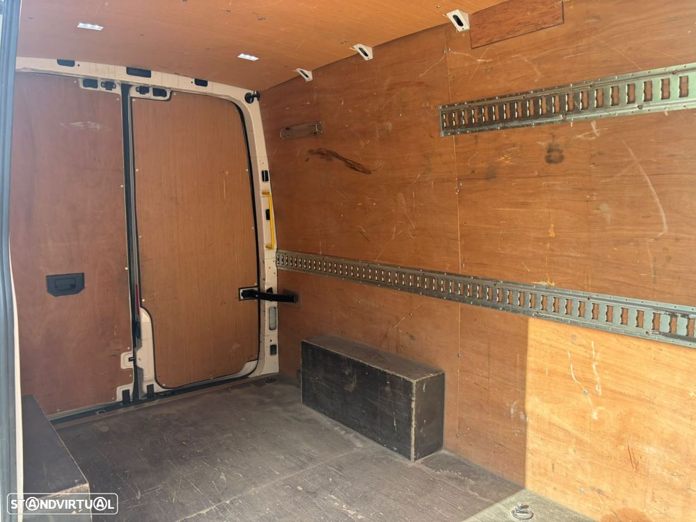 MAN TGE 2.0 TDI 140cv - L3 H3 - AC - CÂMERA - IVA DEDUTÍVEL - 6