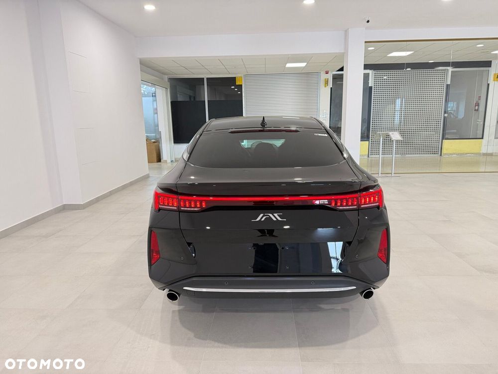 JAC J7 Plus CVT - 21