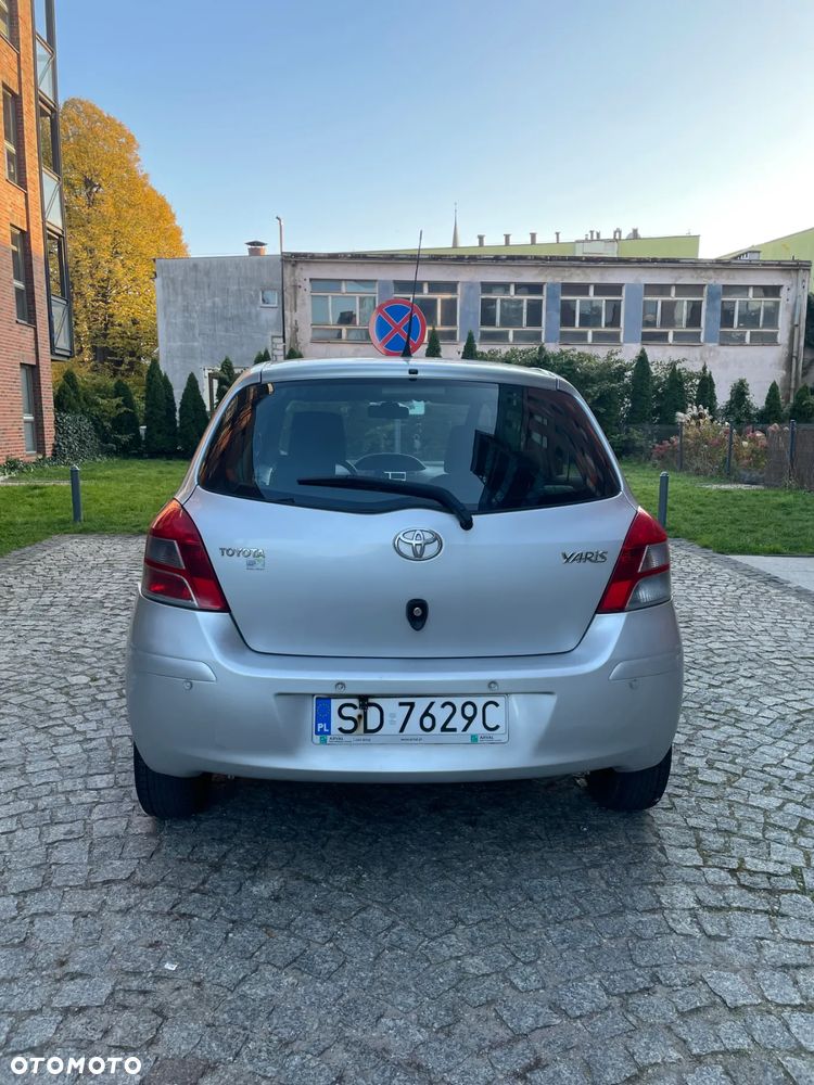 Toyota Yaris - 5
