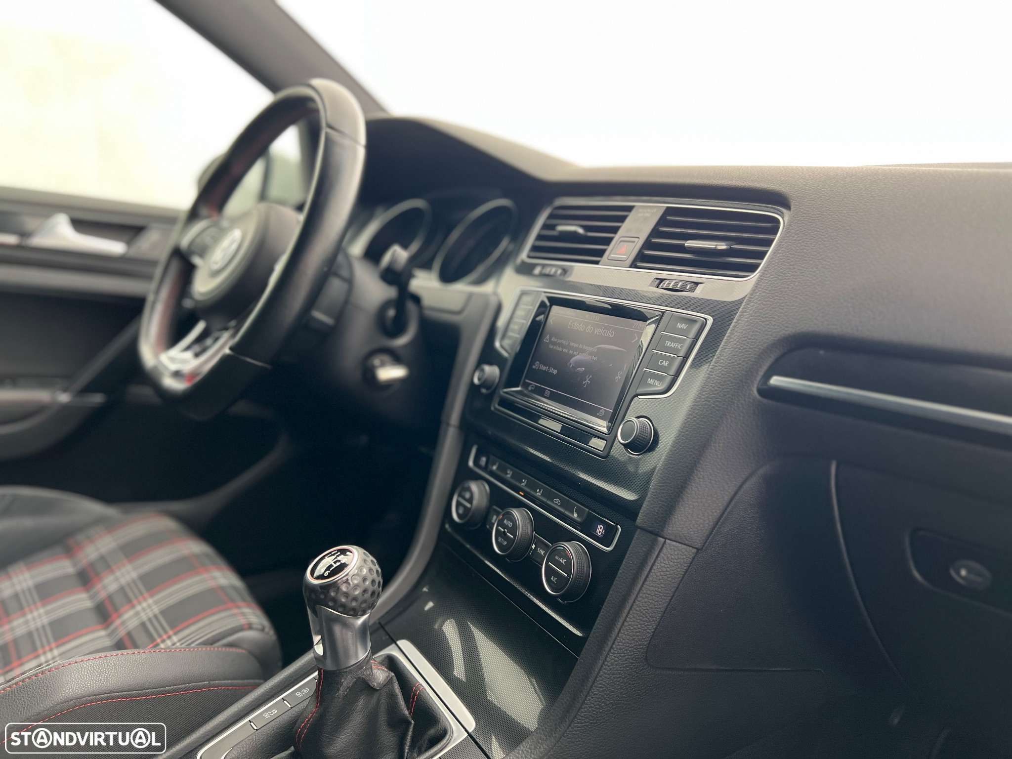 VW Golf 2.0 TSi GTi - 36