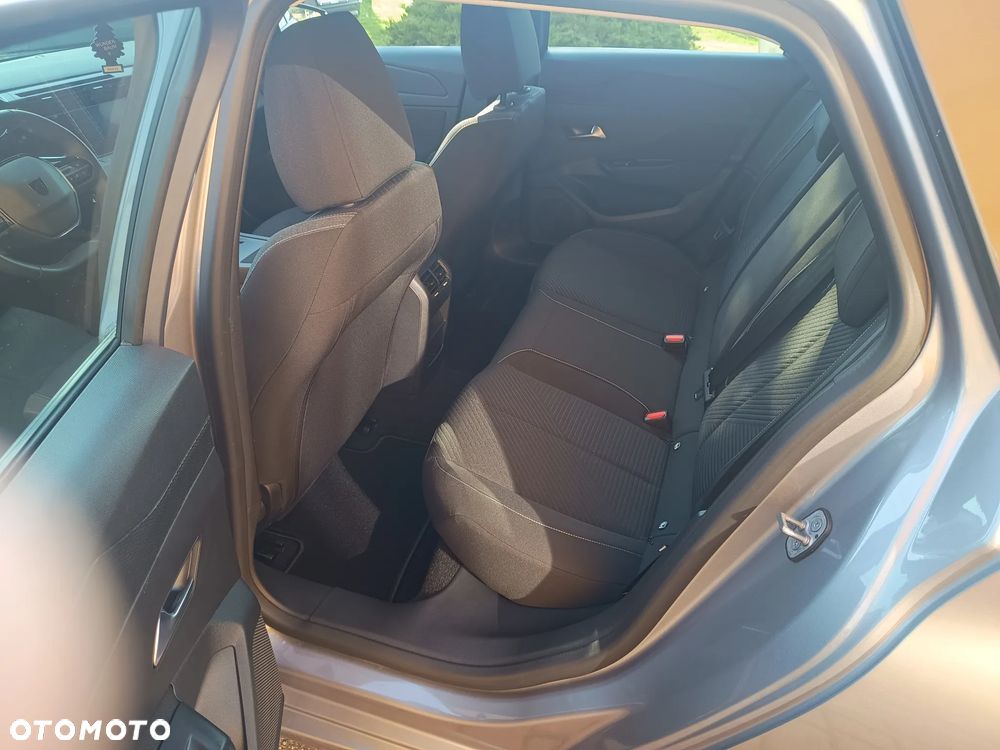Peugeot 308 1.2 PureTech Active Pack S&S EAT8 - 11