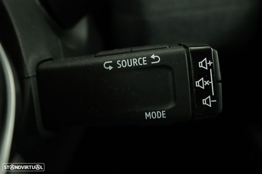 Renault Clio 1.0 TCe Techno - 19