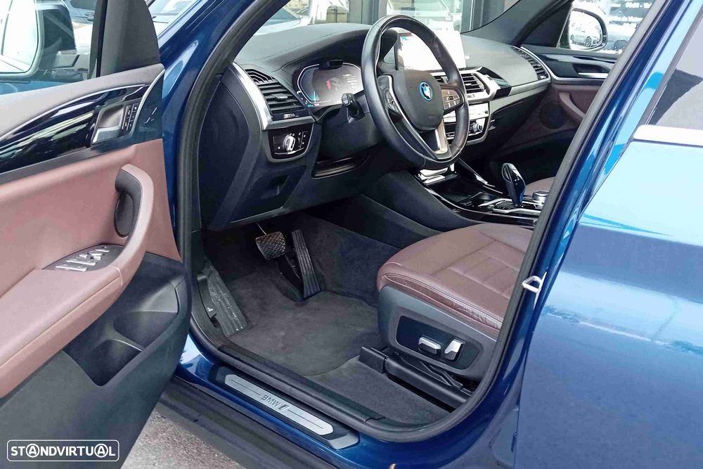 BMW iX3 Inspiring - 8