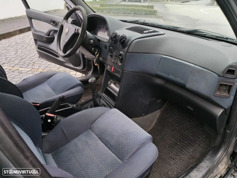 Alfa Romeo 146 1.4 TS 16V Confort - 19