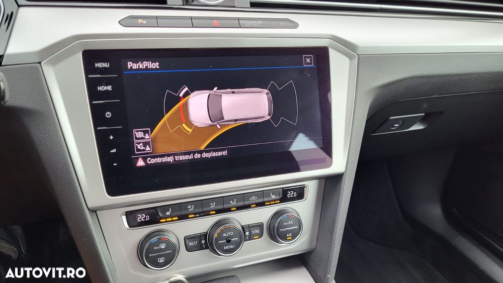 Volkswagen Passat 2.0 TDI DSG Highline - 13